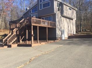 5492 Bushkill Falls Rd, Bushkill, PA 18324