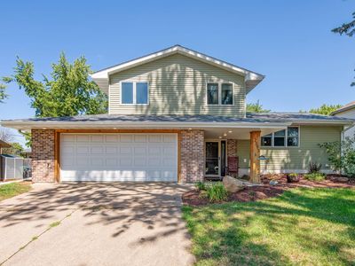 2393 Burke Ave E, North Saint Paul, MN, 55109