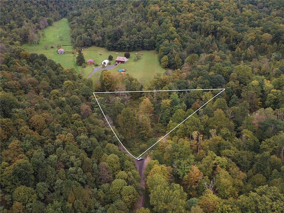 1st image of 999 Beaver Ck Rd
