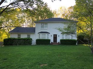 216 Pebble Glen Dr, Franklin, TN 37064