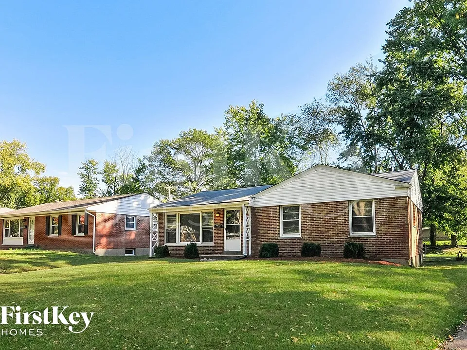 170 Saint Edward Ln