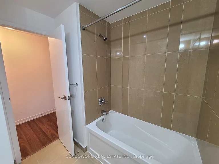 98 Lillian St #1915 — Photo 6