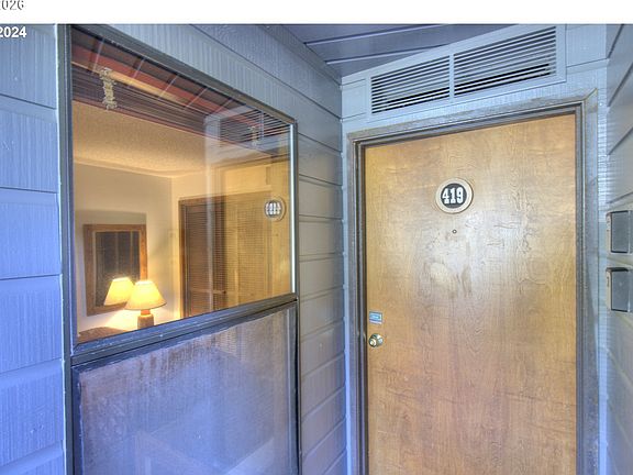 3rd image of 94304 Wedderburn Loop Rd #419