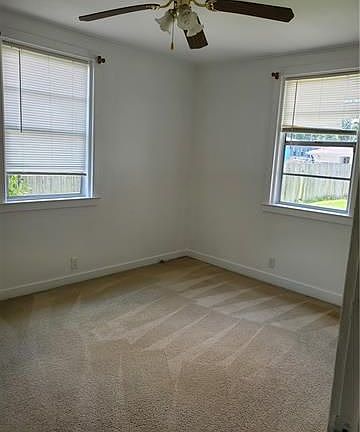 3rd image of 1115 Shirley Dr