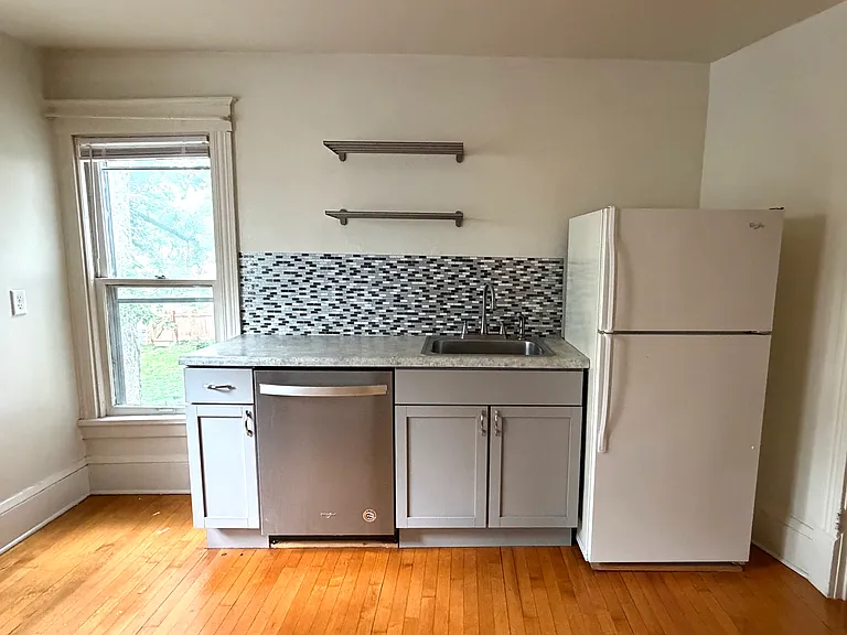 2531 Polk St NE #2 — Photo 2