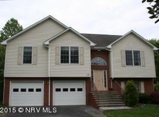 1304 Bishop Rd, Blacksburg, VA 24060