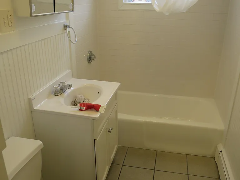 37 Davis Sq #6R — Photo 6