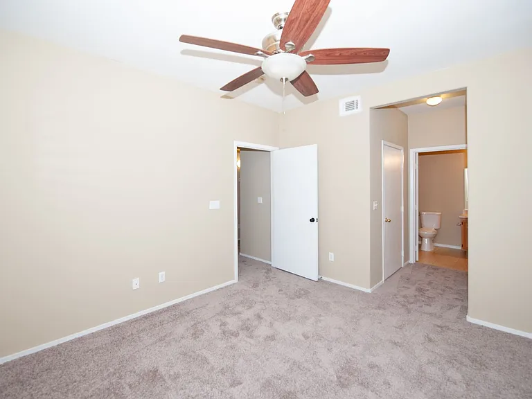 9050 W Warm Springs Rd #1132 — Photo 15