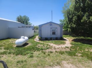 66 Otter Creek Ct, Lewellen, NE 69147