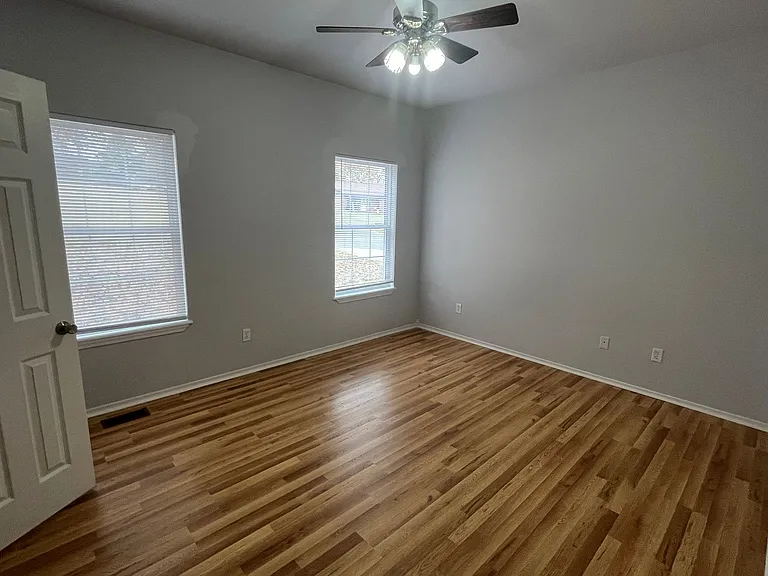 603 Preston Dr — Photo 7