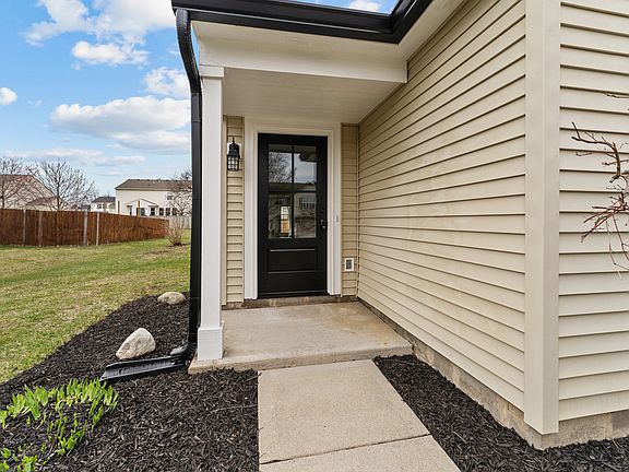 4th image of 15187 Redcliff Dr