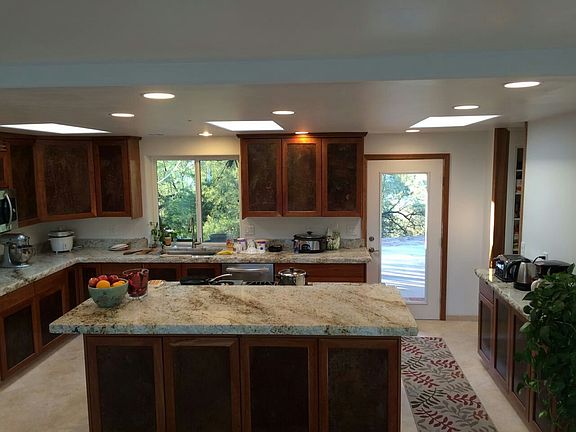 Newly remodeled Kitchen