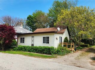 8626 Chester St, Chatham Kent, ON N0P1E0