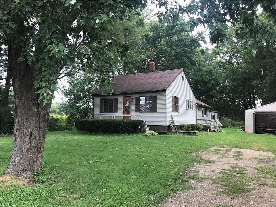 1st image of 911 White Pond Dr