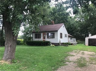 911 White Pond Dr, Akron, OH 44320