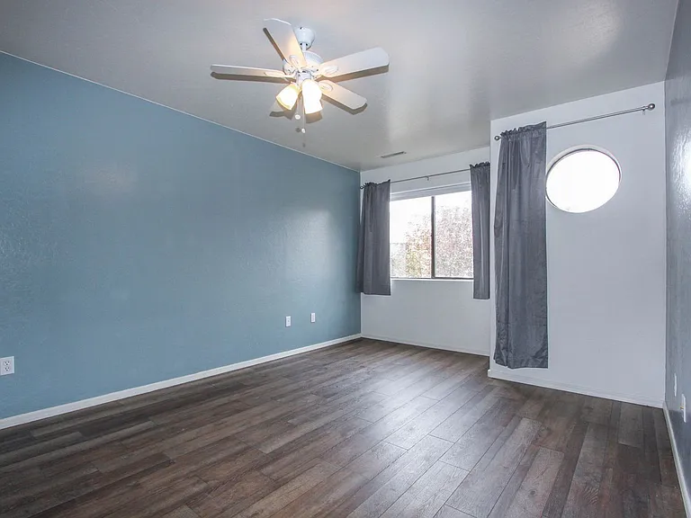 1123 Leaf Ln — Photo 8