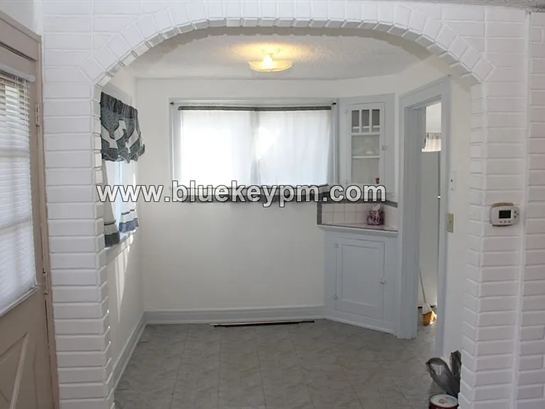 10911 SE Myrtle St — Photo 6