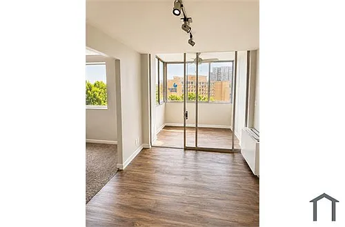 215 Piedmont Ave NE #803 Photo 1