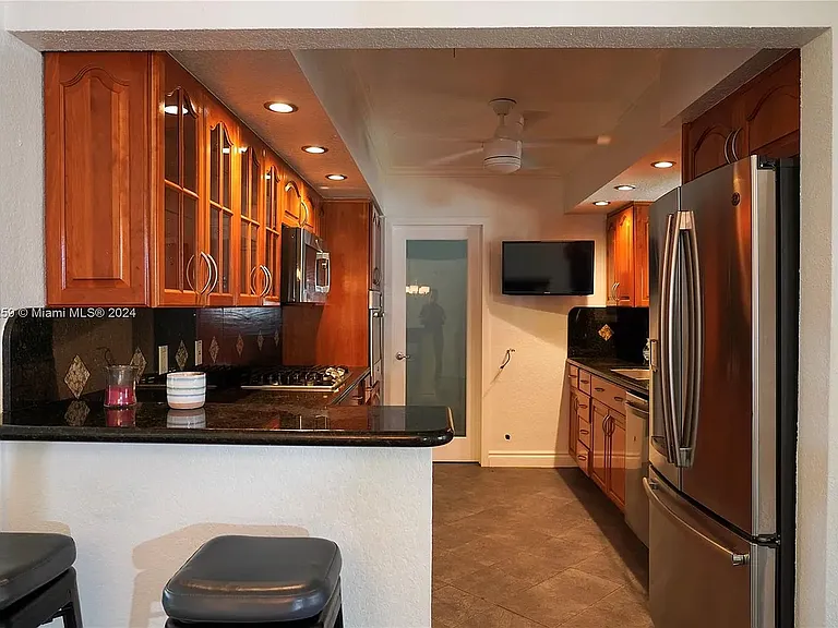 4205 McKinley St — Photo 15