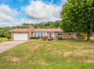 1121 Linn Dr, Belle Vernon, PA 15012