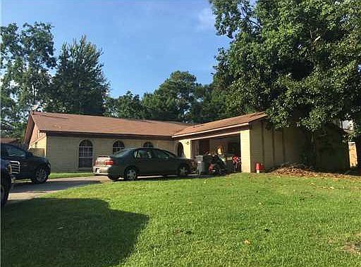 1st image of 2600 Valleywood Dr