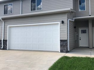 5712 E Avett Pl, Sioux Falls, SD 57108