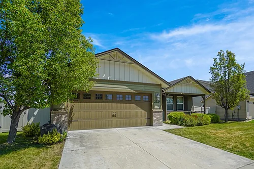2724 N Sommersby Way Photo 1