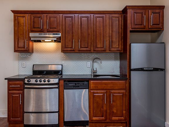5th image of 149 Wilson Ave #9X