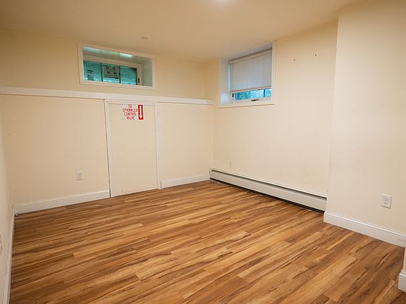 5th image of 308 Main St Unit 1