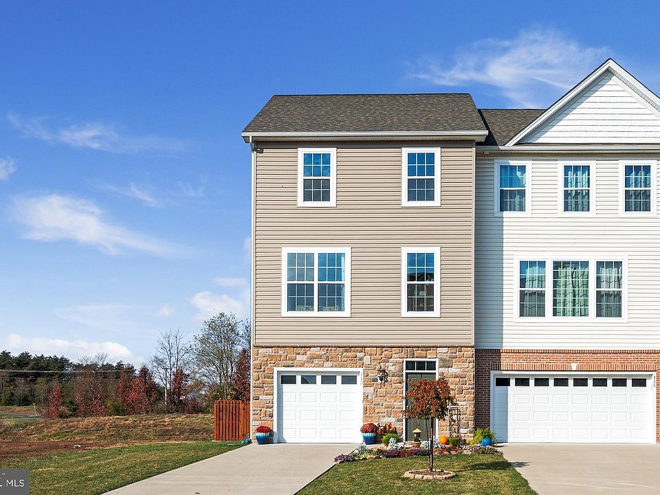 1st image of 113 Brockham Ct Unit 7