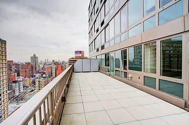 Rented by GARG Real Estate