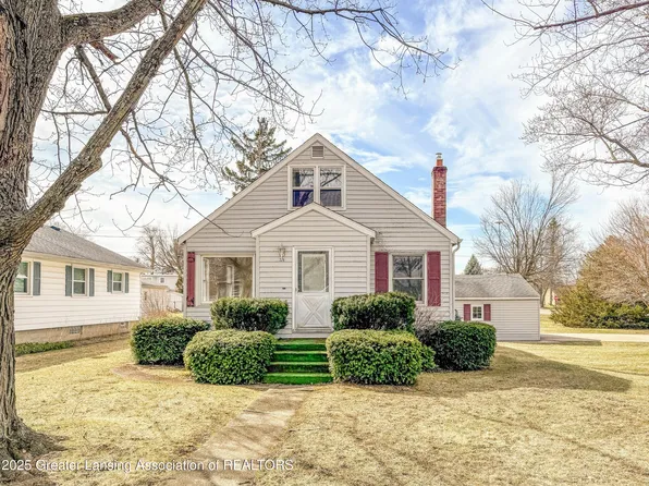 229 Harriet Ave, Lansing, MI 48917