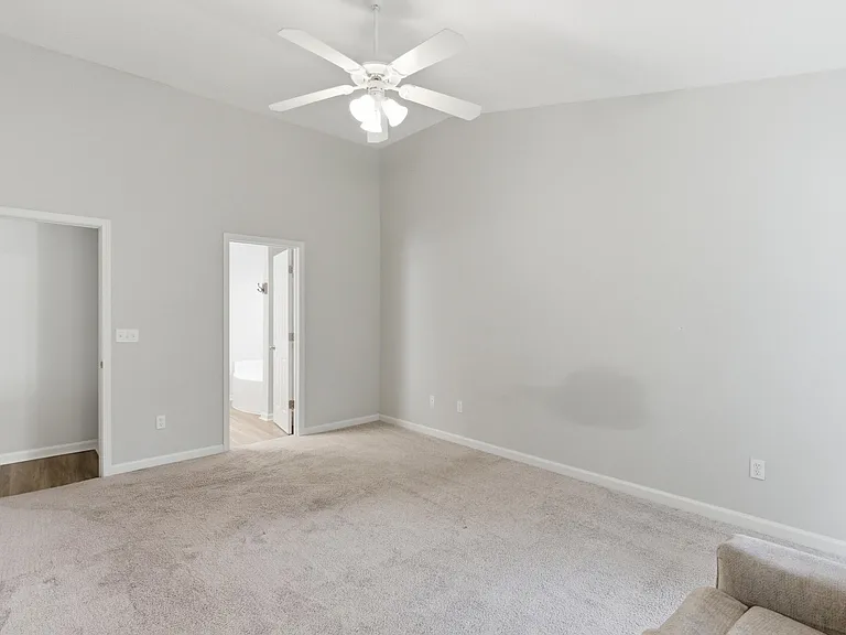 752 Rosslyns Dl — Photo 28