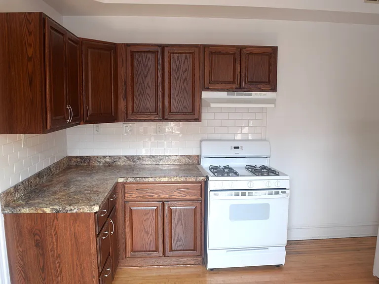 2208 N Spaulding Ave #2 — Photo 12