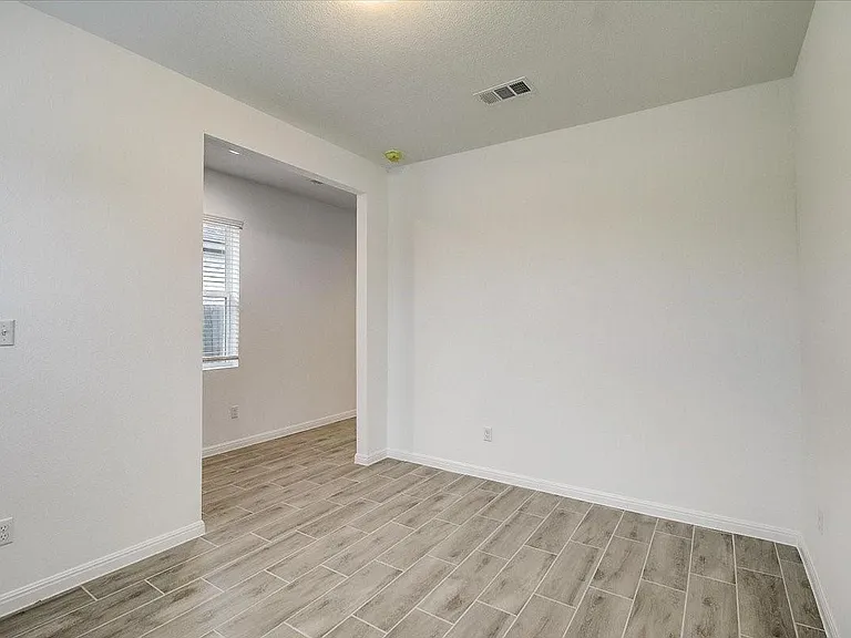 117 Lacey Oak Loop — Photo 7