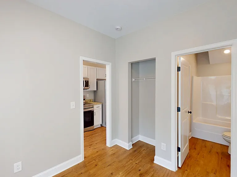 803 Levitan Dr — Photo 11