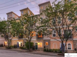 1208 S 6th St, Omaha, NE 68108