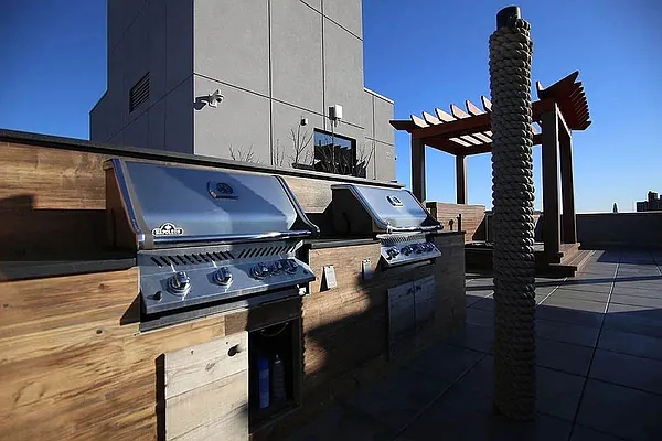 Rented by The KCI Group | media 26