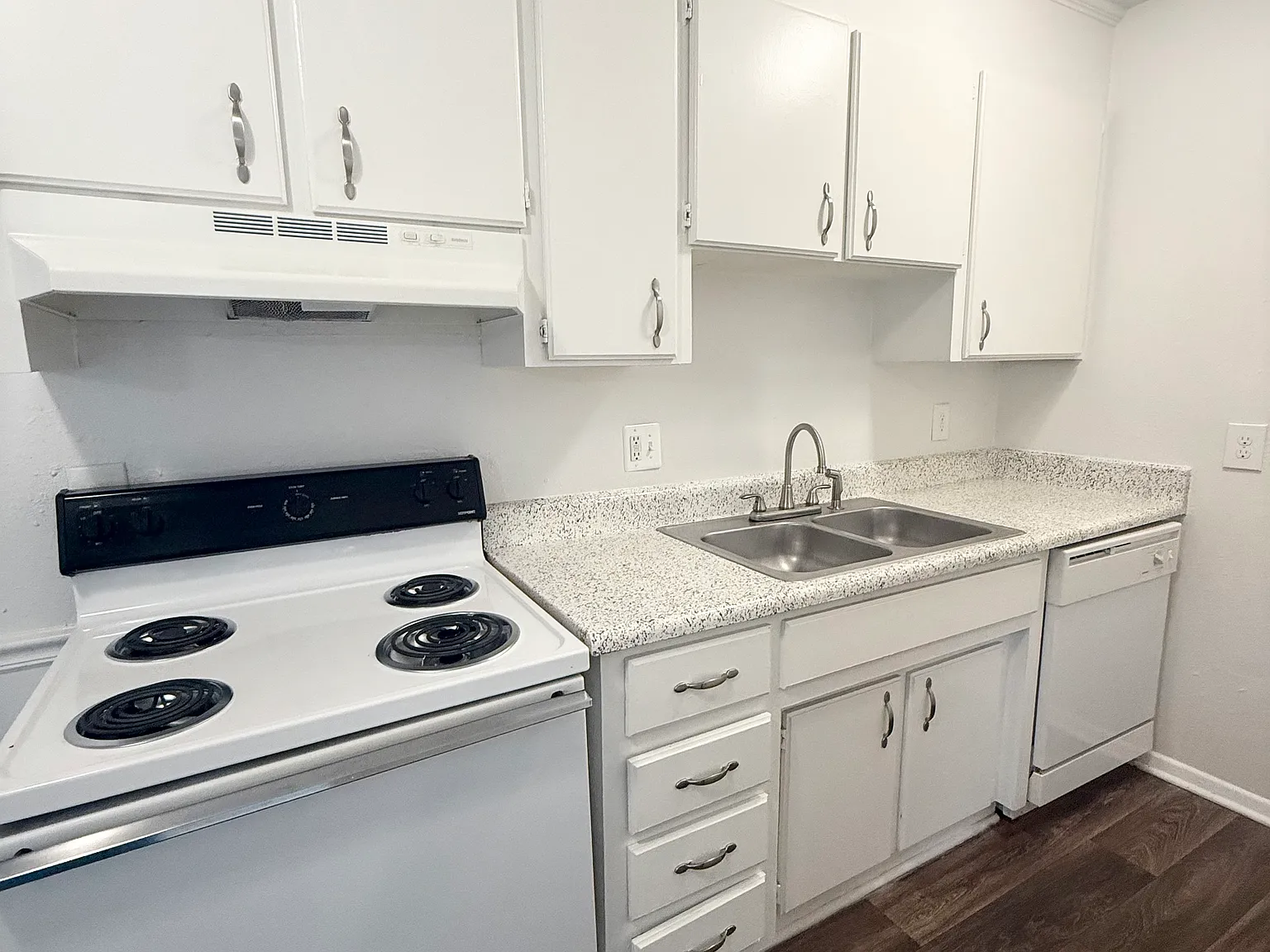 Hunting Ridge Apartments — Photo 3