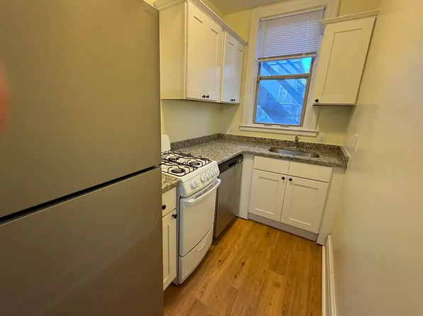 711 E Ann St APT 5, Ann Arbor, MI 48104