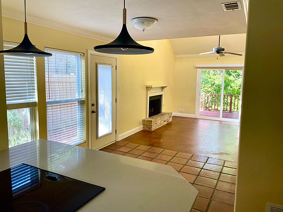 2nd image of 1301 Saint Edwards Dr #B