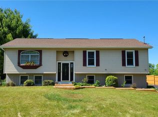 27 Bower Rd, Poughkeepsie, NY 12603