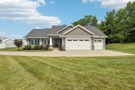 Pine Villa Trl-S0907-001.jpg