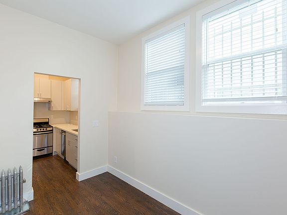 3rd image of 1562 Sacramento St #110