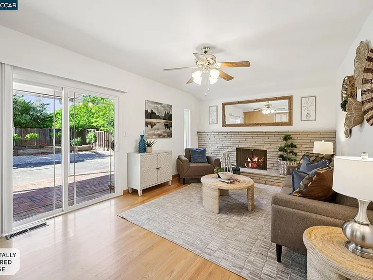 3114 Santa Paula Dr — Photo 12