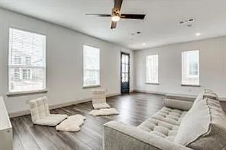 12912 Leopold Trl — Photo 17