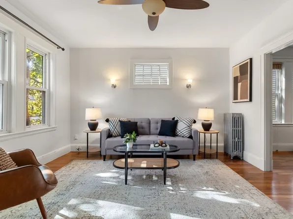 40 Gartland St #2, Jamaica Plain, MA 02130