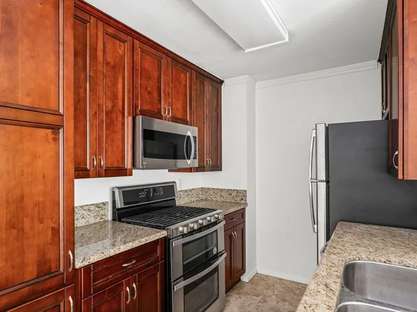 1621 Hotel Cir S Unit E103, San Diego, CA 92108