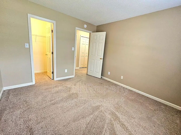 109 Gremar Dr — Photo 16