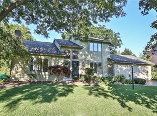47 Canterbury Trl, Fairport, NY 14450